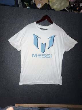 Messi Collection Logo Graphic T-Shirt Size Large